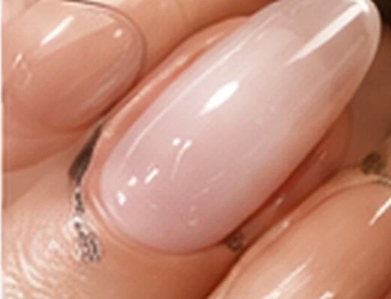 Milky Nails · manucure NK Nails Bar Marrakech